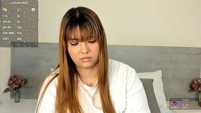 cortanaadamss (F young) - bounce boobs