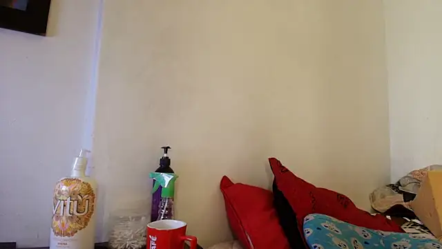 luisahot_9727 webcam