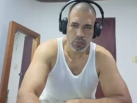jackbigcock11 webcam