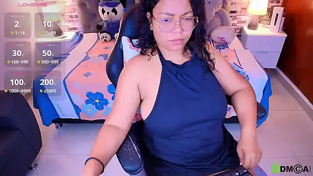 Italyy__boobs webcam