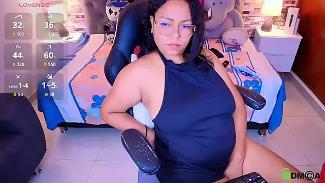 Italyy__boobs webcam