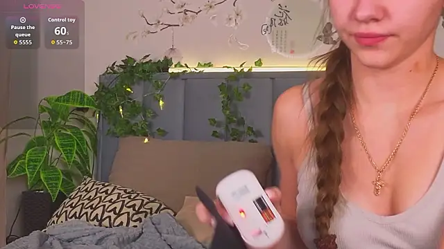 Fit_Brunette_ webcam