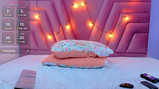 hornybarelylegalgirl webcam