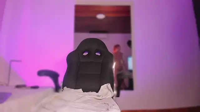 Emmily_Savage webcam