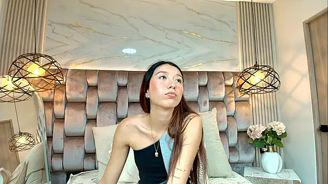 dulceestrella_ - DulceEstrella_'s free webcam - UK Sex Cams