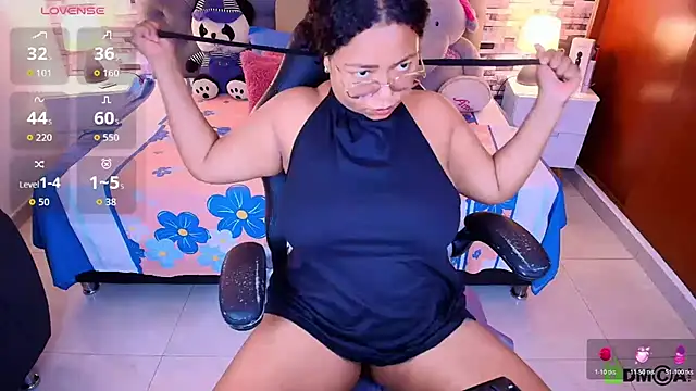 Italyy__boobs webcam