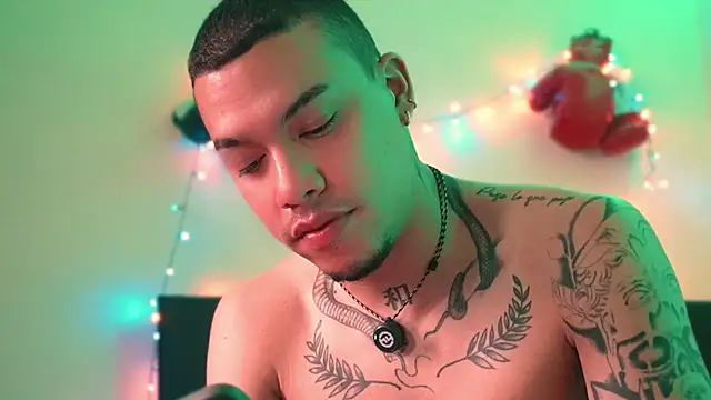 AlphaMasterXxx webcam