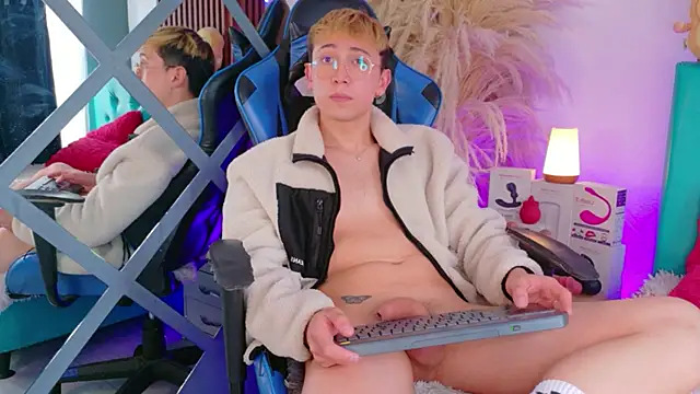 Naughty__Chriss webcam