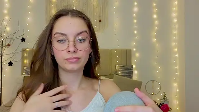 real_cutie1 - Real_cutie1's free webcam - UK Sex Cams