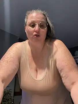 bea_french_curvy webcam