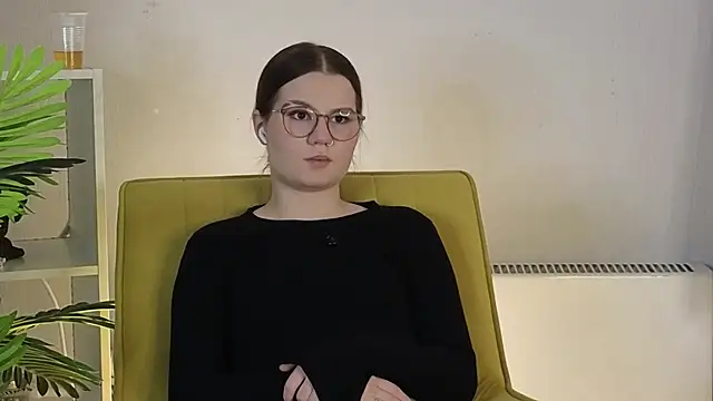 ThedaAlvarran webcam