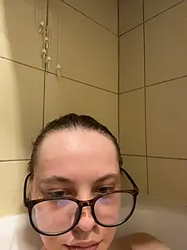 rora_skyline - Rora_skyline's free webcam - UK Sex Cams