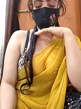 Webcam Model (Saanvi-Sen)  is live.Free join now!