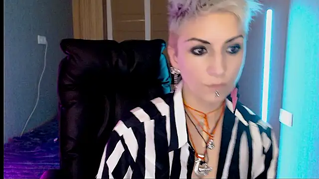 Sweet-n-Strong webcam