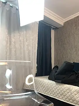 KarinaFlowers_ webcam