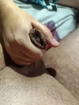 MadaamJizz_DickLewd webcam