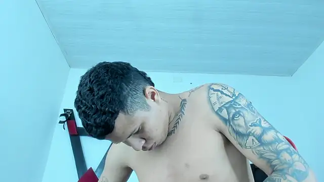 Steven19_LatinBoy webcam