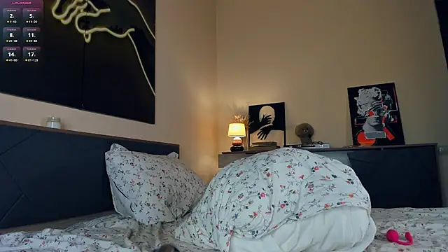 MaliaBourraine webcam