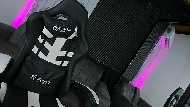 Courtney_gonet webcam