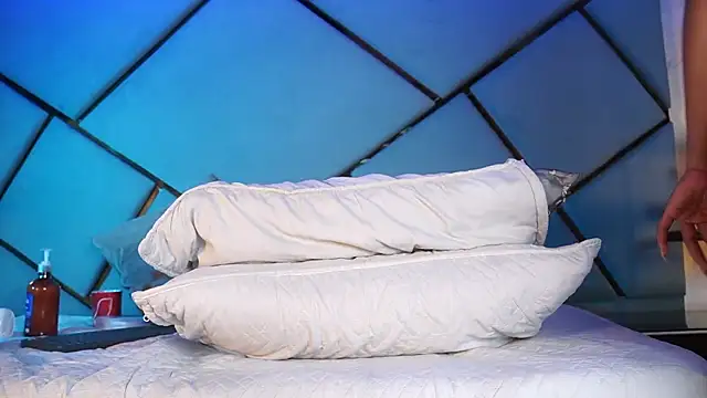 marcela_rojas webcam