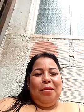 Webcam Model (Mother-Big-tits)  is live.Free join now!