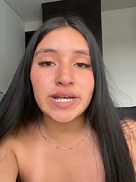 Webcam Model (Agatta-X)  is live.Free join now!