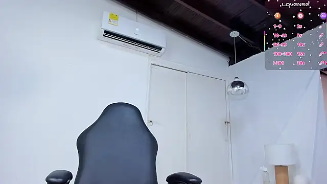 honeyy_cherry webcam