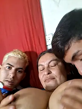 Horny-Mommy-Dirty webcam