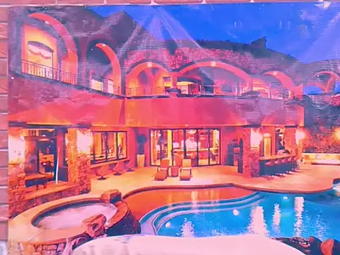 EbonyCurvaceous1 webcam