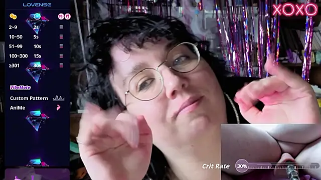 LeonaHarrison webcam