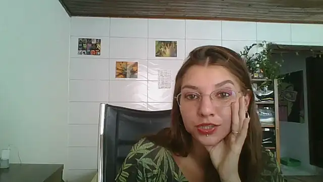 SweetyBabyDemon webcam