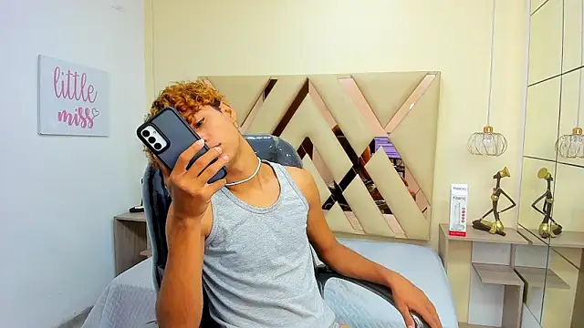 Anyelo_Twink webcam
