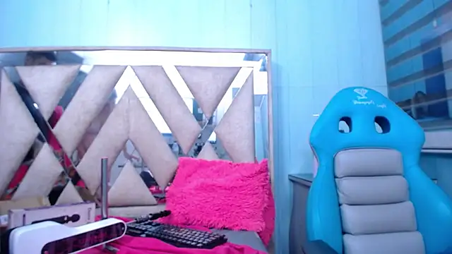 allison_max_tattoo webcam