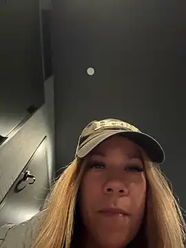 Bigbuttbrooklynn webcam