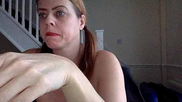 ElizabethArden42- webcam