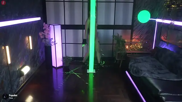 alessa_goreng webcam