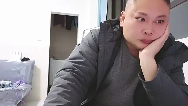 ttrbttrb (Ask my age) - #asian #bisexuals #blowjob #cam2cam #cheap-privates #chinese #colorful #cumshot #daddies #dirty-talk #gagging #hairy #hd #medium #new #office #outdoor #sexting #swallow #swingers #uniform