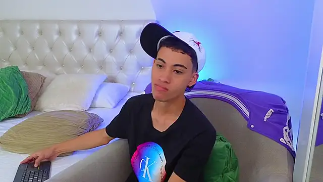 yulian_vasquez webcam