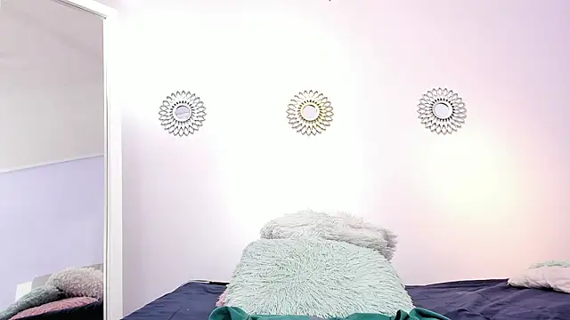 minene_mikami webcam