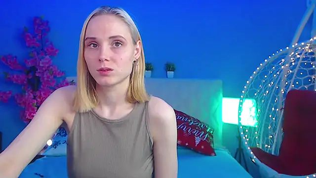 Gina_Gina_love webcam