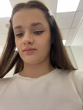 kittyqueeny - KittyQueeny's free webcam - UK Sex Cams