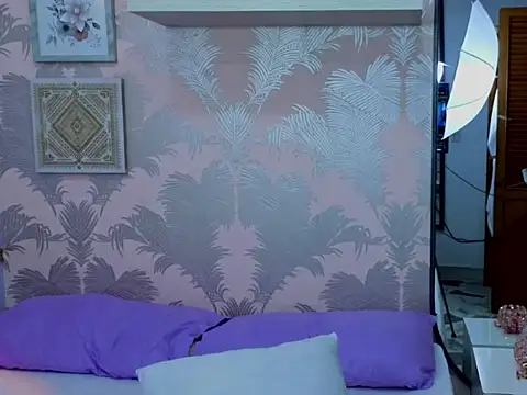 Emma_Thompssonn webcam