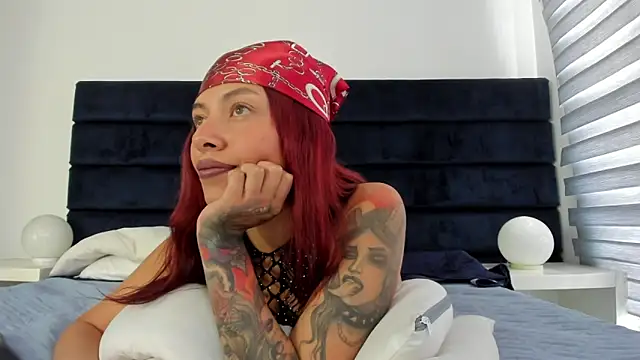 melanie_roux__ webcam