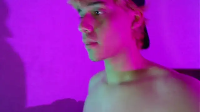 CrisotpherMoretti webcam