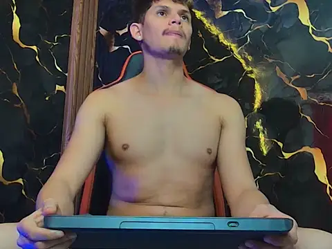 davilap_toyboy webcam