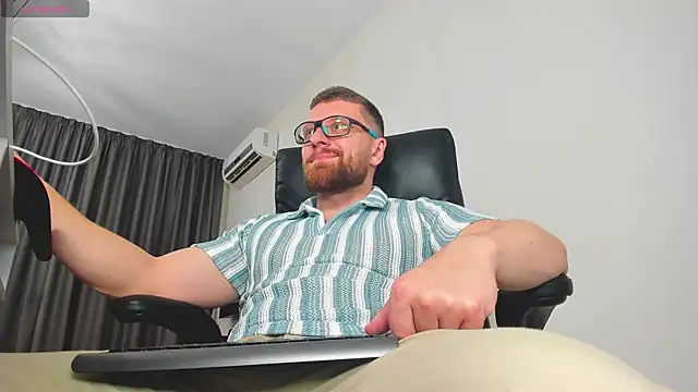 Findom_guy webcam