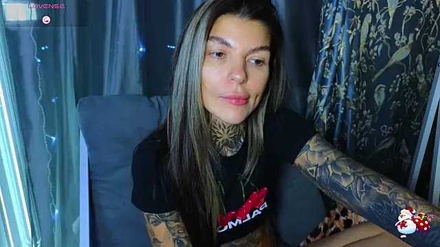 tattooedBabyy webcam