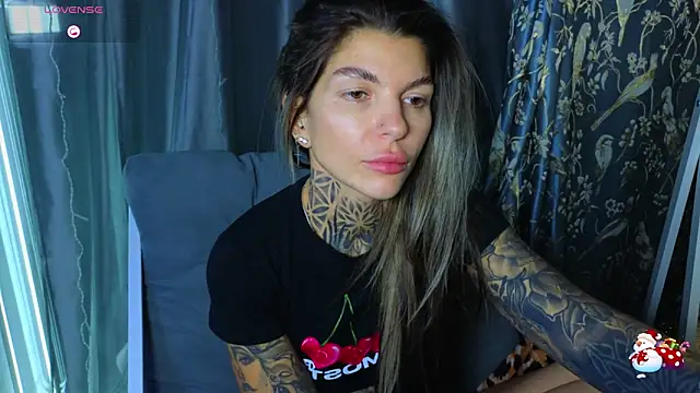 tattooedBabyy webcam