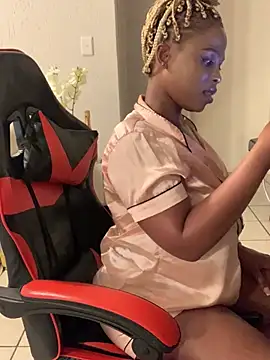 Webcam Model (jayjayja19)  is live.Free join now!