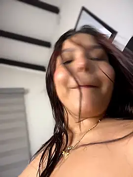 CherrySmirkXXX webcam